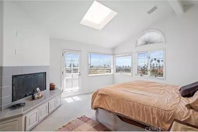 304 Avenue E, Redondo Beach, CA 90277 - Photo 22