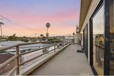 512 Esplanade #303, Redondo Beach, CA 90277 - Photo 12