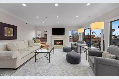 512 Esplanade #303, Redondo Beach, CA 90277 - Photo 18