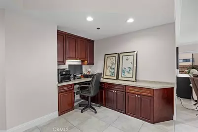 512 Esplanade #303, Redondo Beach, CA 90277 - Photo 16