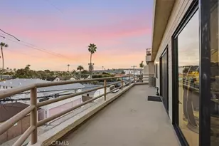 512 Esplanade, Redondo Beach, CA 90277 - Photo 12