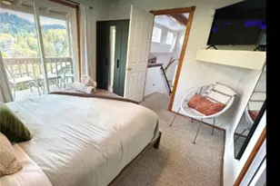 455 Delle, Crestline, CA 92325 - Photo 8