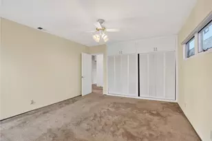 2205 Pacific Ave, Manhattan Beach, CA 90266 - Photo 12