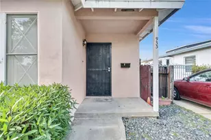 933 King Ave, Wilmington, CA 90744 - Photo 4