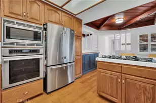 1670 W 7th, San Pedro, CA 90732 - Photo 18