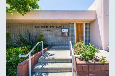 571 W 7th Street, San Pedro, CA 90731 - Photo 2