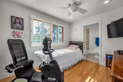 236 8th St, Seal Beach, CA 90740 - Photo 16