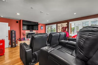 236 8th St, Seal Beach, CA 90740 - Photo 28