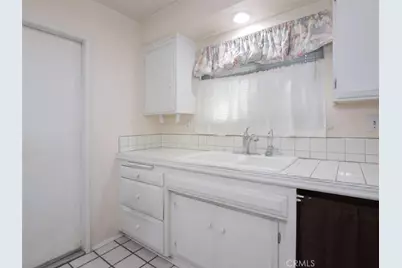 445 E 248th, Carson, CA 90745 - Photo 8