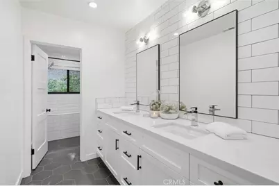 1016 Via Romero, Palos Verdes Estates, CA 90274 - Photo 52