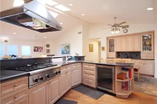 49 Saddleback, Rolling Hills, CA 90274 - Photo 32