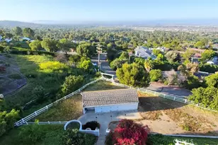 49 Saddleback, Rolling Hills, CA 90274 - Photo 22