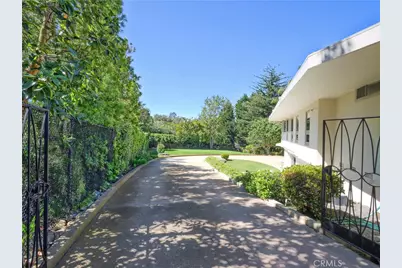1209 Granvia Altamira, Palos Verdes Estates, CA 90274 - Photo 1