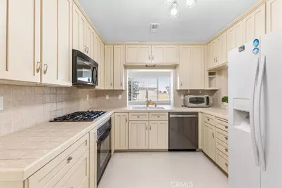 1831 W Avenue L12, Lancaster, CA 93534 - Photo 12