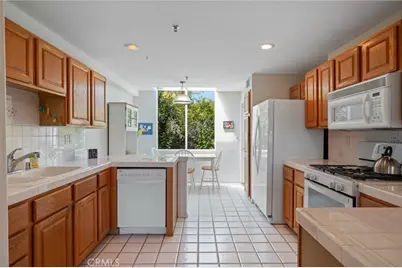 669 W 40th #2, San Pedro, CA 90731 - Photo 10