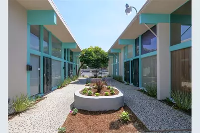 527 W 9th Street, San Pedro, CA 90731 - Photo 8