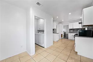 10525 S 4th Ave, Inglewood, CA 90303 - Photo 16