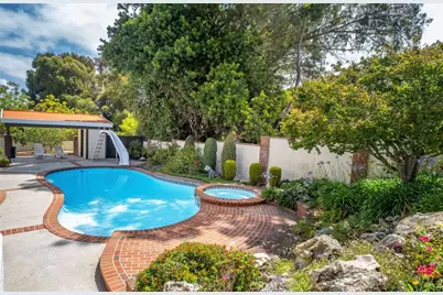 9 Pleasant Hill Drive, Rolling Hills Estates, CA 90274 - Photo 30