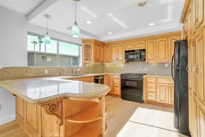 32700 Coastsite Drive #102, Rancho Palos Verdes, CA 90275 - Photo 6