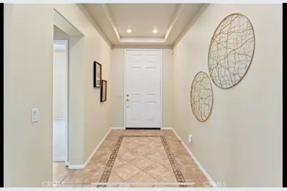 5802 E Treehouse, Anaheim, CA 92807 - Photo 4