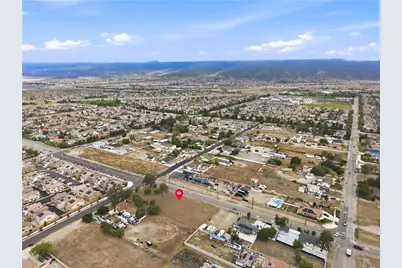6327 Maloof Avenue, Fontana, CA 92336 - Photo 8