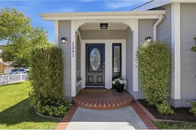 1301 Cordary Avenue, Torrance, CA 90503 - Photo 1
