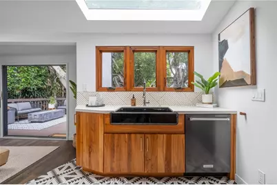 918 3rd Street, Hermosa Beach, CA 90254 - Photo 18