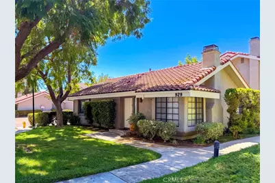 929 Thistlegate, Oak Park, CA 91377 - Photo 1