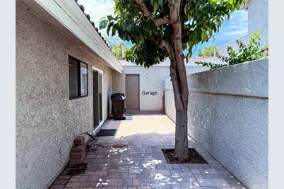 929 Thistlegate, Oak Park, CA 91377 - Photo 20