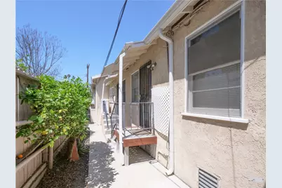 1136 W 10th, San Pedro, CA 90731 - Photo 6