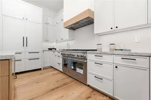 320 1st St, Manhattan Beach, CA 90266 - Photo 14