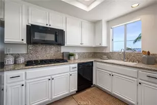 2230 S Alma Ave, San Pedro, CA 90731 - Photo 14