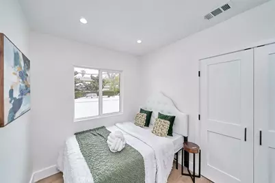 1147 W 39th, Los Angeles, CA 90037 - Photo 10