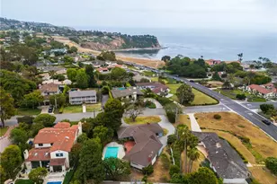 401 Yarmouth Rd, Palos Verdes Estates, CA 90274 - Photo 2