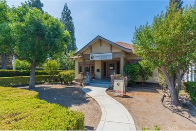146 E Walnut Avenue, Monrovia, CA 91016 - Photo 2