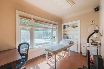 146 E Walnut Avenue, Monrovia, CA 91016 - Photo 20
