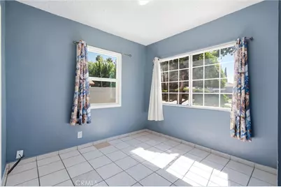 1866 San Francisco, Long Beach, CA 90806 - Photo 12