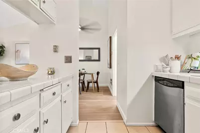 906 Camino Real #202, Redondo Beach, CA 90277 - Photo 16