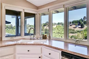 13 Buggy Whip Dr, Rolling Hills, CA 90274 - Photo 20