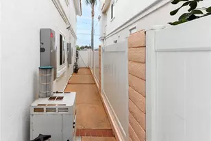 2703 Huntington Ln, Redondo Beach, CA 90278 - Photo 34