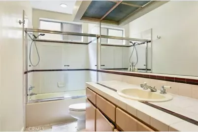 1927 Glendon Avenue #201, Los Angeles, CA 90025 - Photo 28