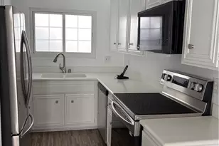 8130 Redlands, Playa del Rey, CA 90293 - Photo 10