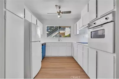 5232 Corteen #10, Valley Village, CA 91607 - Photo 2