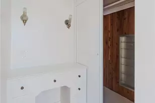 1964 Palmerston, Los Angeles, CA 90027 - Photo 40
