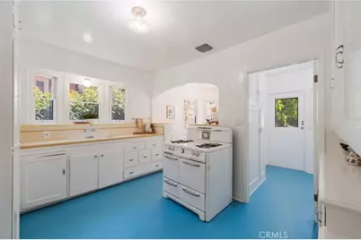 1964 Palmerston, Los Angeles, CA 90027 - Photo 10