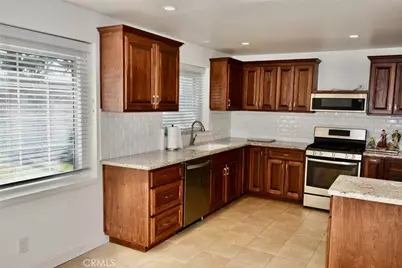 17238 Carfax Ave, Bellflower, CA 90706 - Photo 4