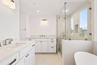109 N Francisca Avenue, Redondo Beach, CA 90277 - Photo 26