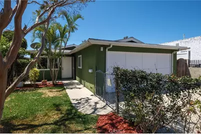 1014 E O, Wilmington, CA 90744 - Photo 2
