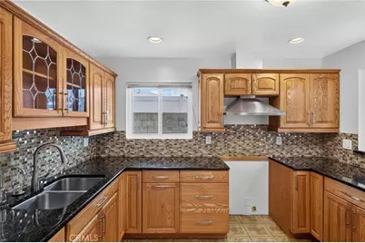 1014 E O, Wilmington, CA 90744 - Photo 16
