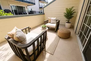 208 S Catalina Ave, Redondo Beach, CA 90277 - Photo 4